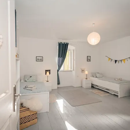 Stone House Olsavinia- 200m From - 2br Or