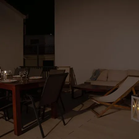 Будинок відпочинку Stone House Olsavinia- 200m From - 2br Or Каштела