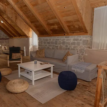 بيت للعطل Stone House Olsavinia Close To The