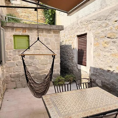 Stone House Olsavinia- 200m From - 2br Or Holiday home *