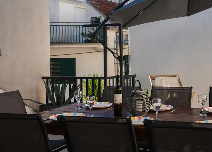 Stone House Olsavinia Close To The Casa de Férias Kaštela