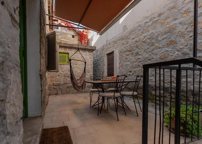 Casa de Férias Stone House Olsavinia Close To The