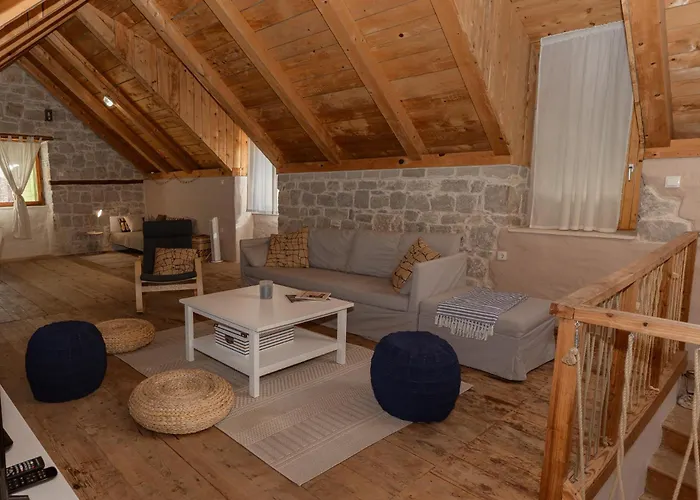 Casa de Férias Stone House Olsavinia Close To The